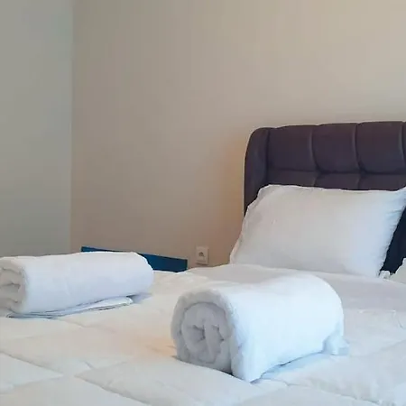 Apartment Tiksy Homes *